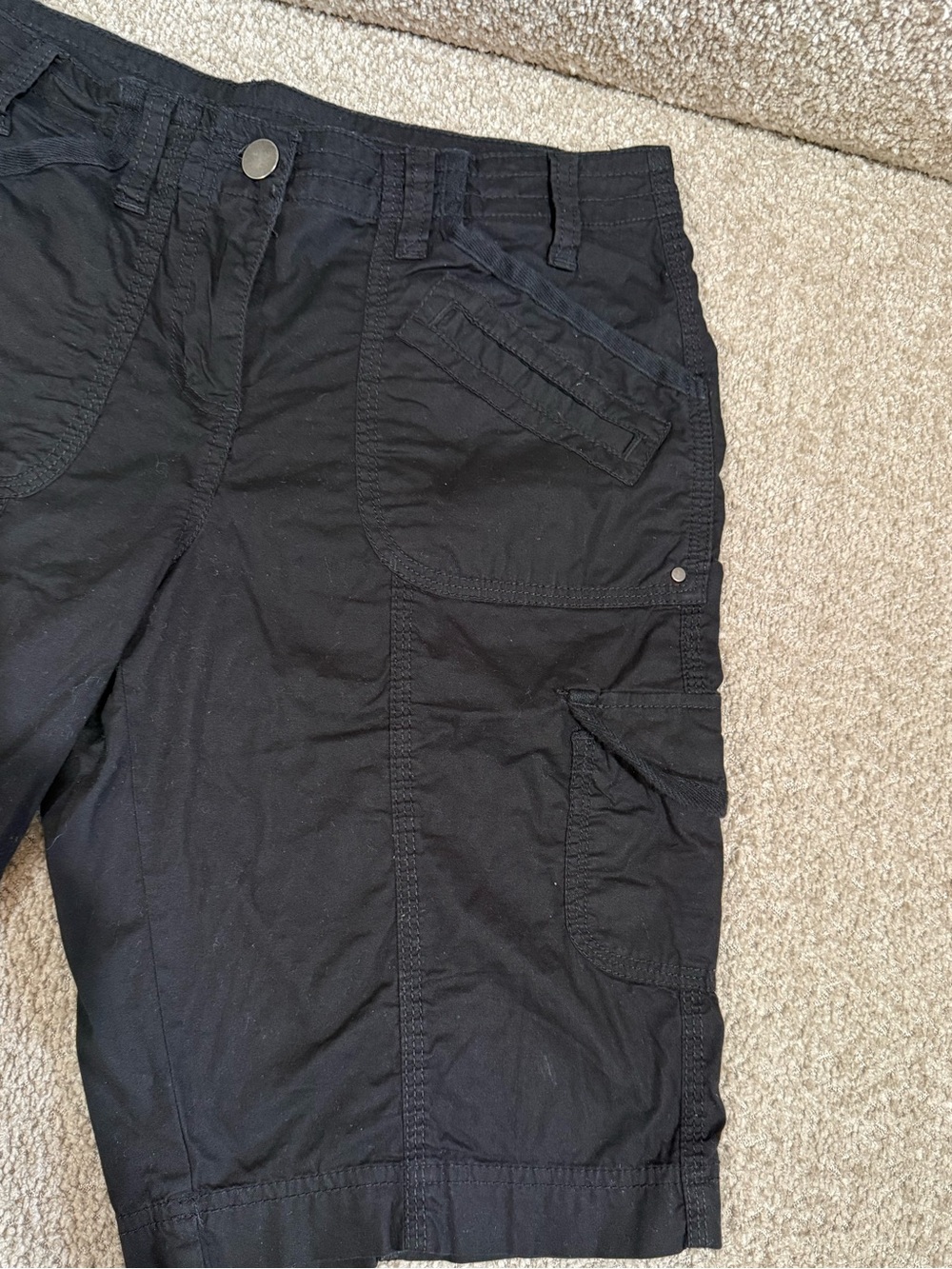 Black Cargo Bermuda Shorts - Multi Pocket Utility Style - Picture 3 of 8
